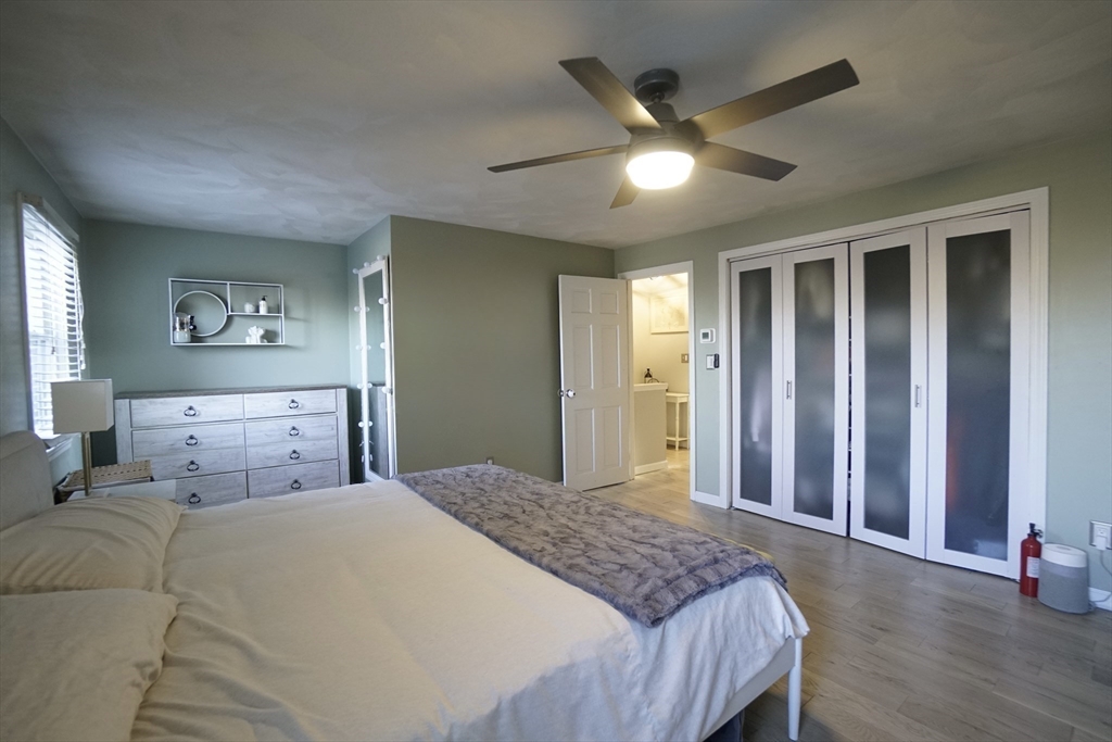 152 E Bacon St # C2 Property Photo 16