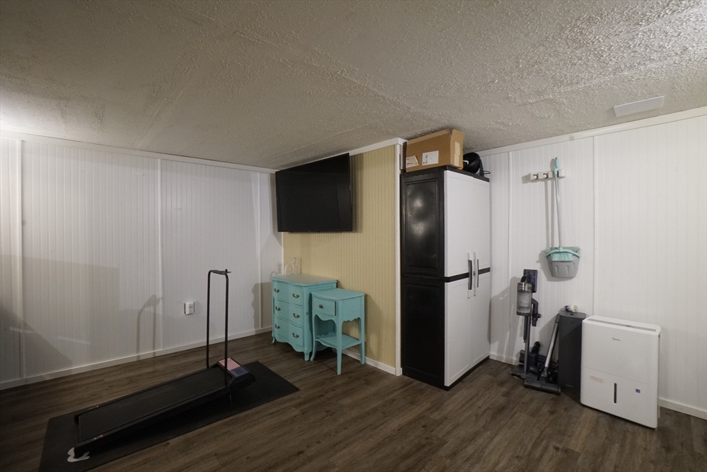 152 E Bacon St # C2 Property Photo 22