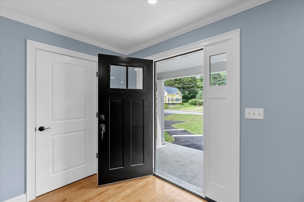 191 E Spring Street Property Photo 3