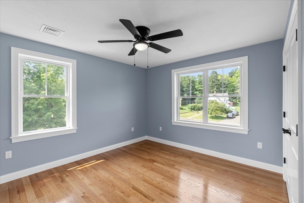 191 E Spring Street Property Photo 12