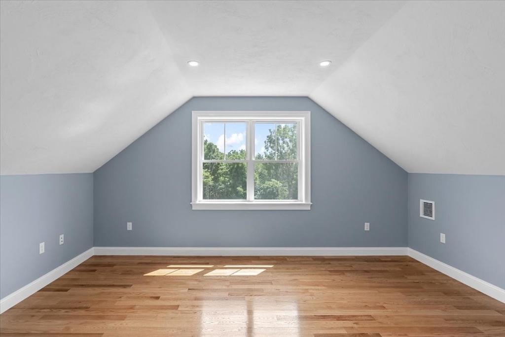 191 E Spring Street Property Photo 18