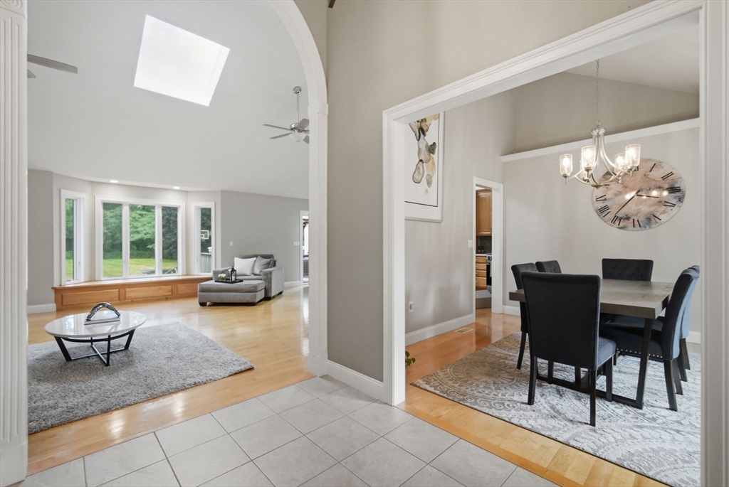73 Meadowbrook Rd Property Photo 3