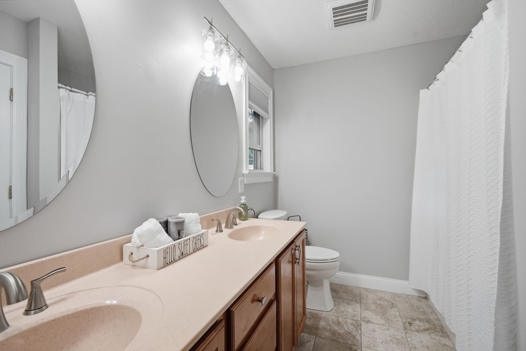 73 Meadowbrook Rd Property Photo 12