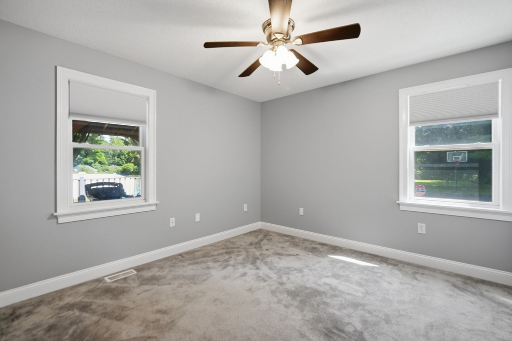 73 Meadowbrook Rd Property Photo 18