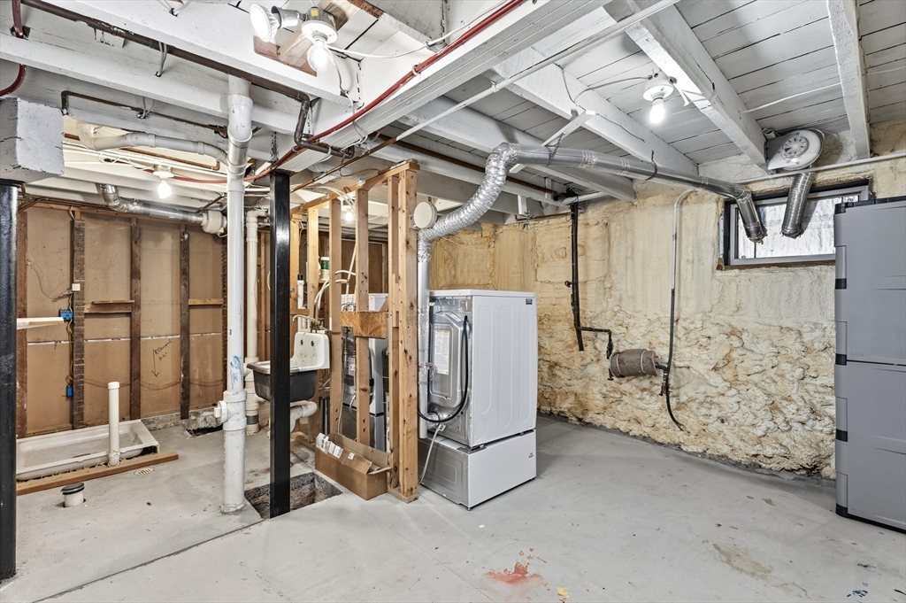 32-34 Ditson St # 2 Property Photo 25