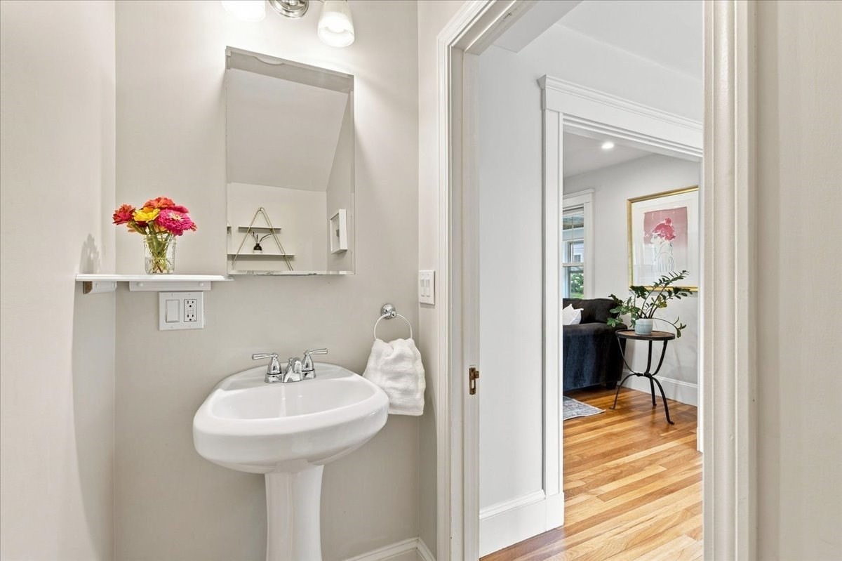 24 Nichols St Property Photo 10