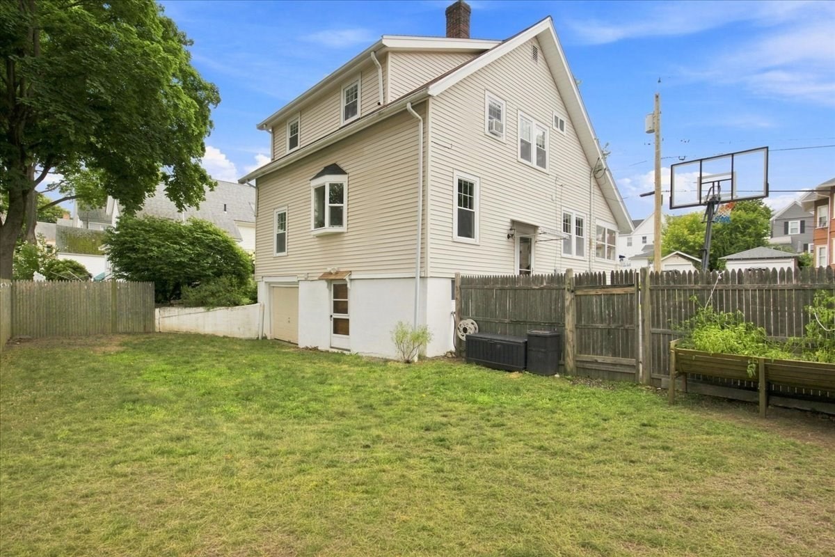 24 Nichols St Property Photo 42