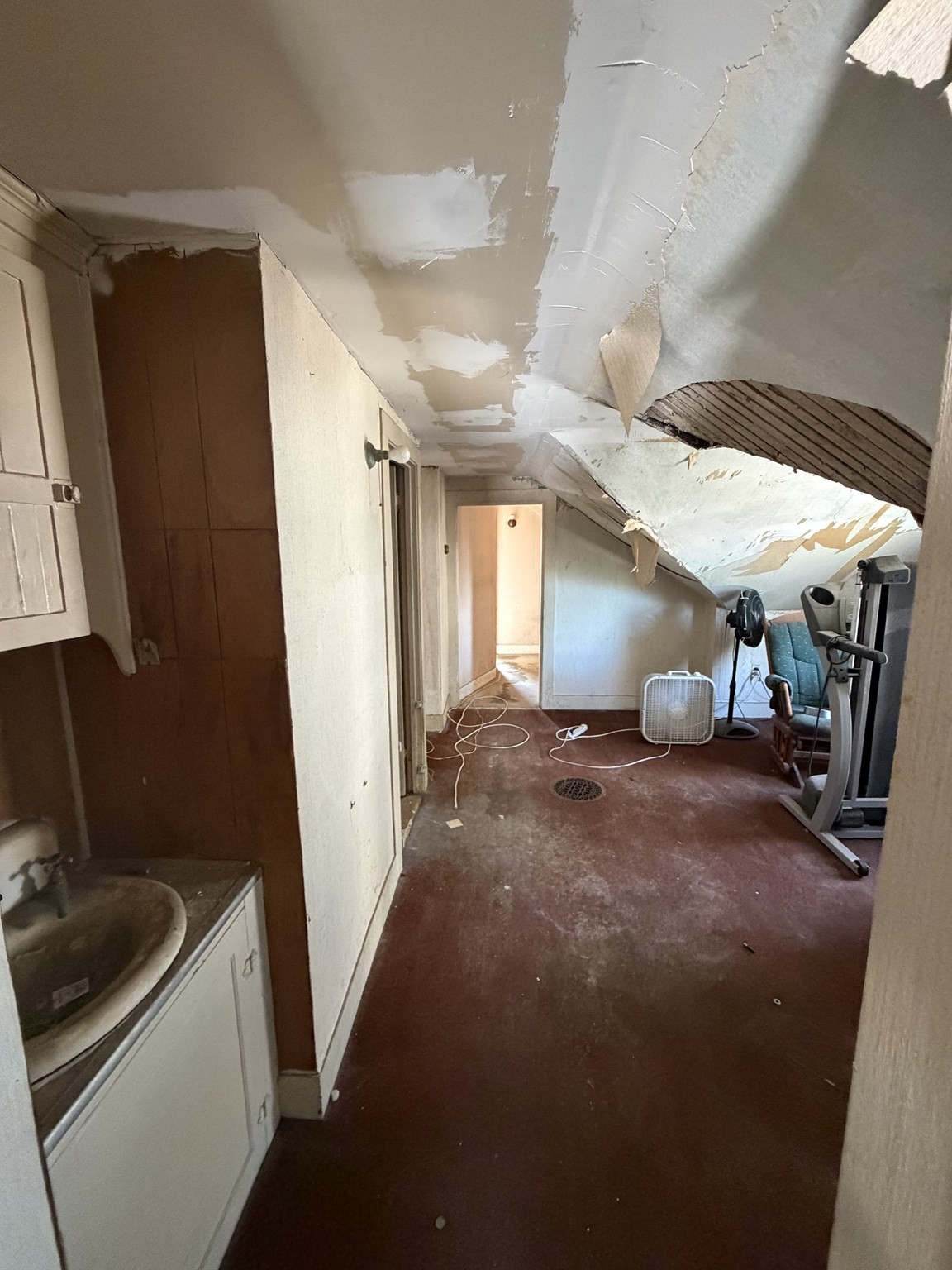 21 Everett St Property Photo 18