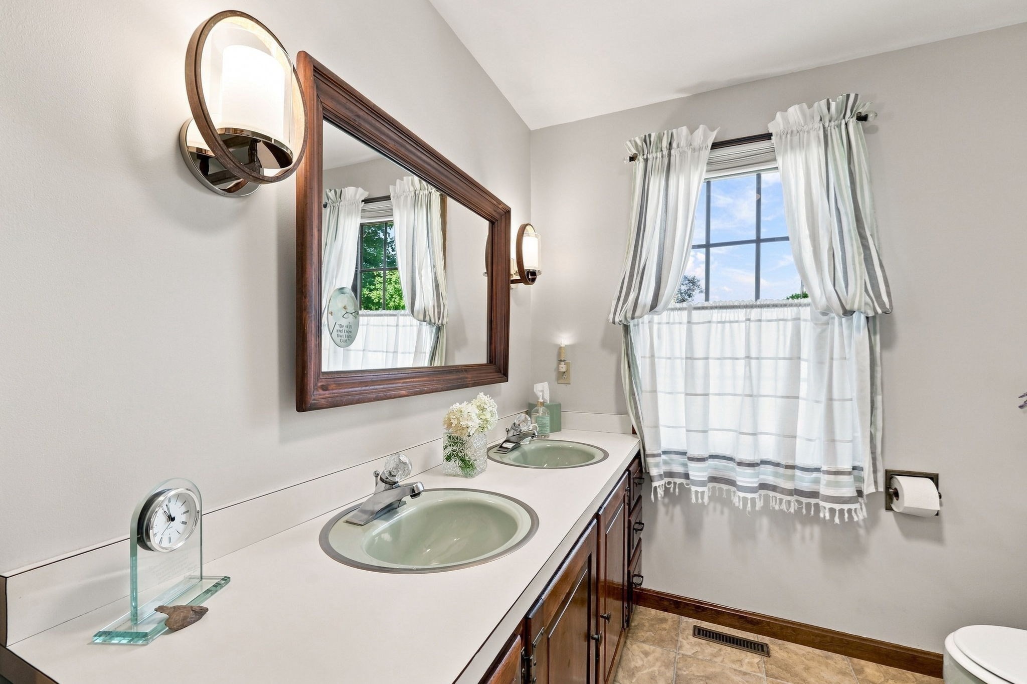 310 Briarwood Avenue Property Photo 29