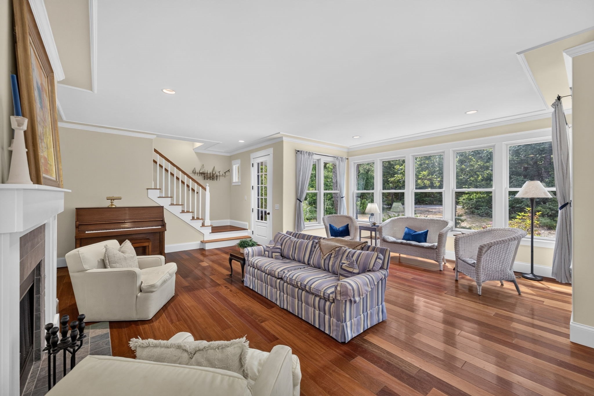 4 Acorn Property Photo 6
