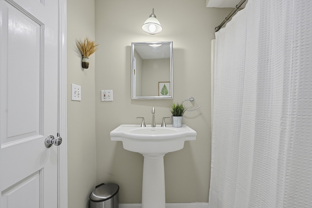 54 Gainsville Rd Property Photo 12