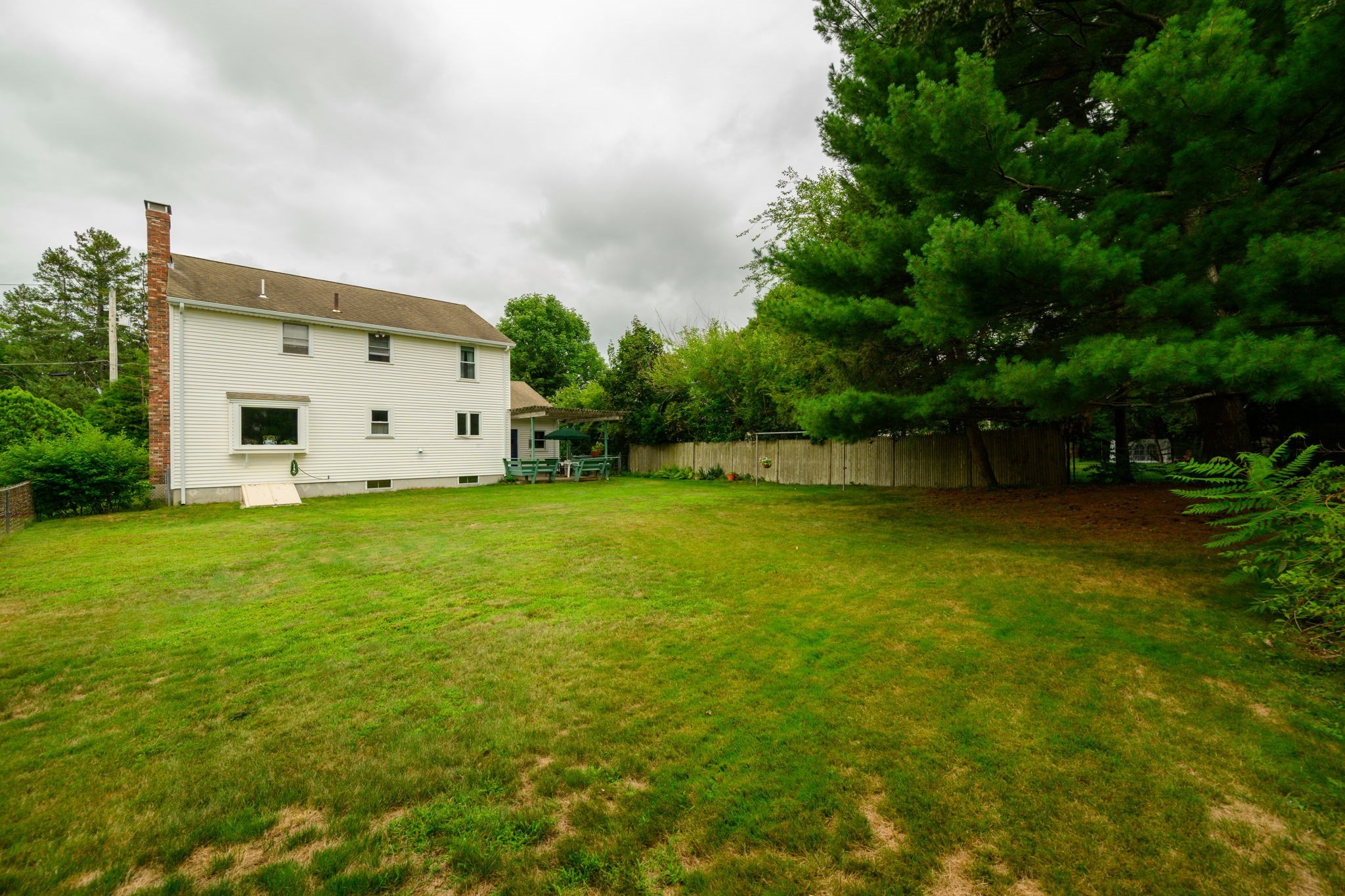 17 Woodlawn Ave Property Photo 32