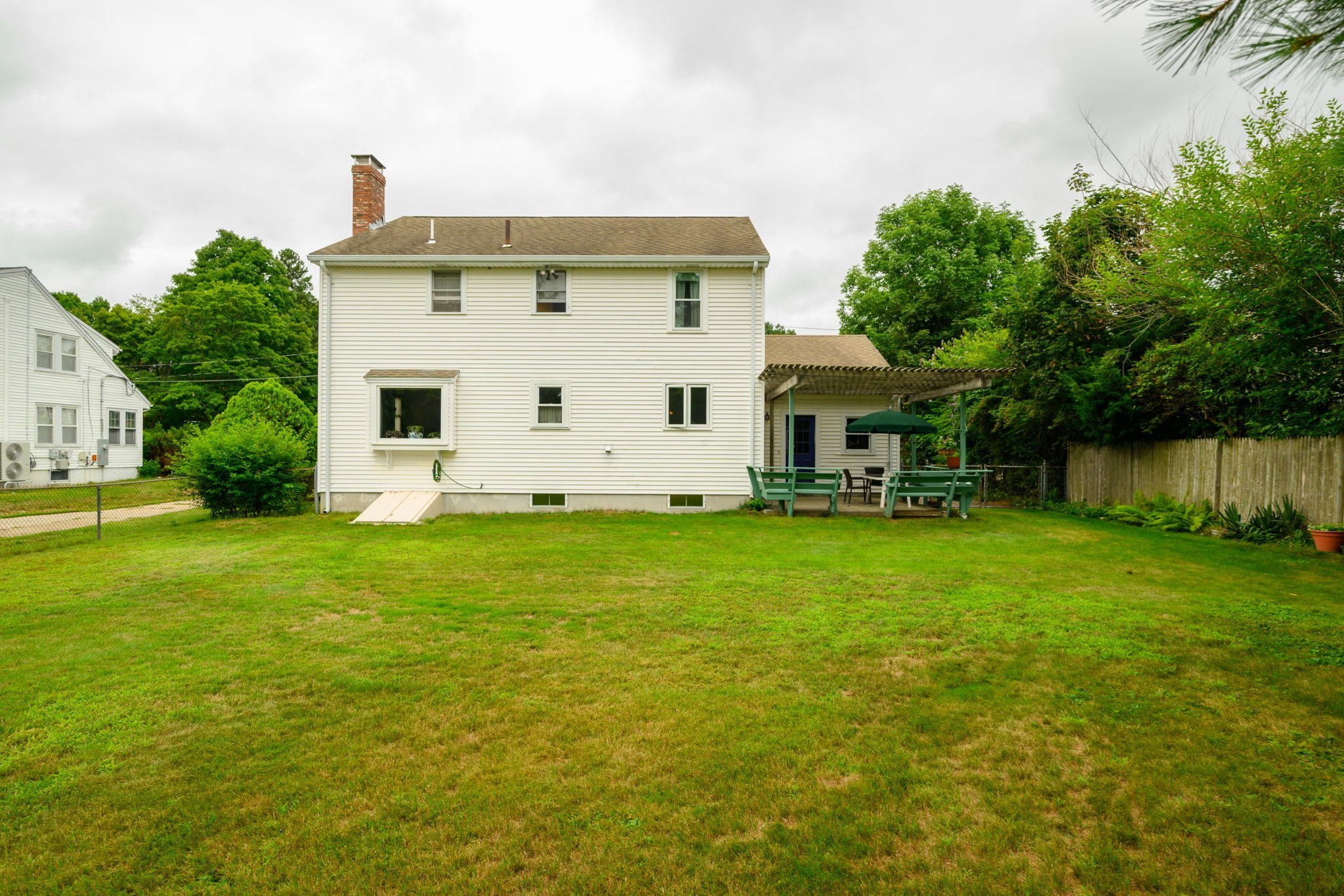 17 Woodlawn Ave Property Photo 33