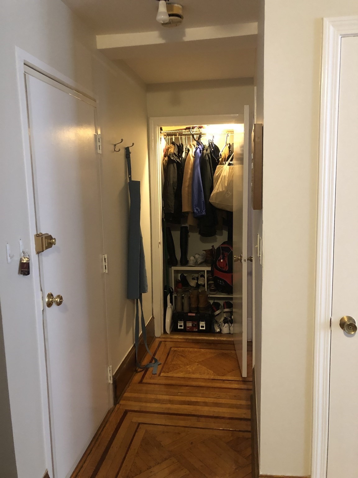 33 Bay State Road # 4f Property Photo 6