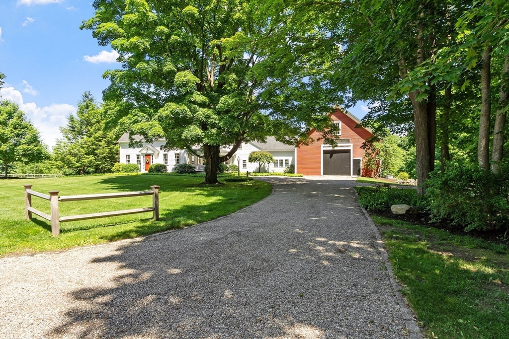 827 Hill Rd Property Photo 1