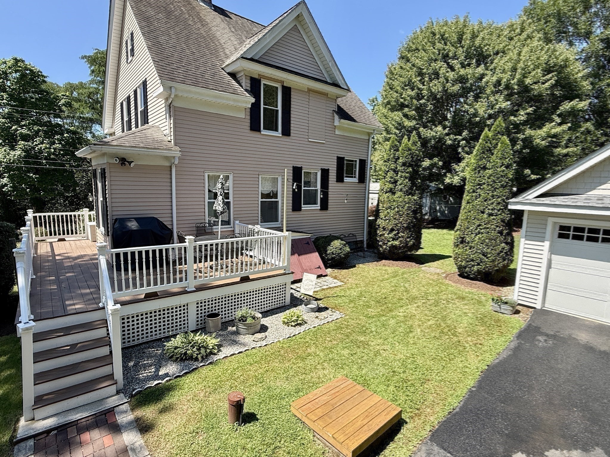158 Main St Property Photo 32