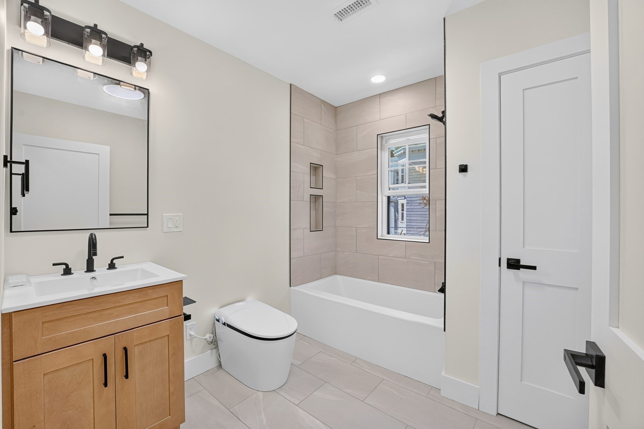64 Nelson St # 4 Property Photo 17