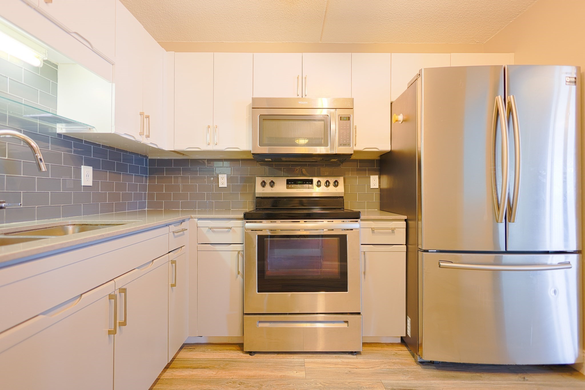 200 Cove Way # 1002 Property Photo 5