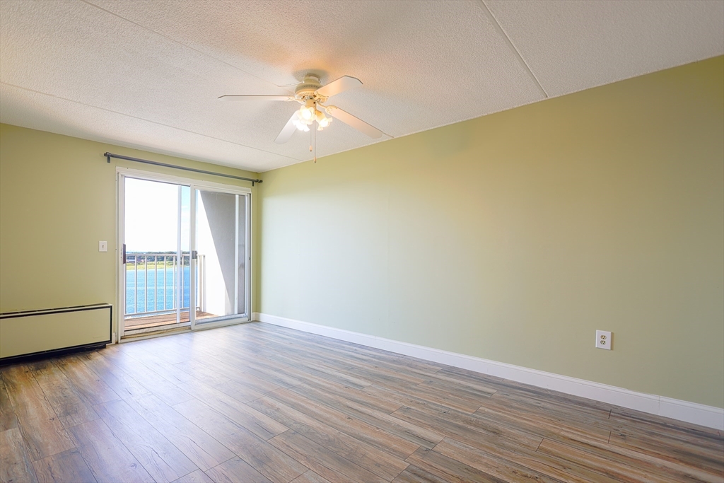 200 Cove Way # 1002 Property Photo 6