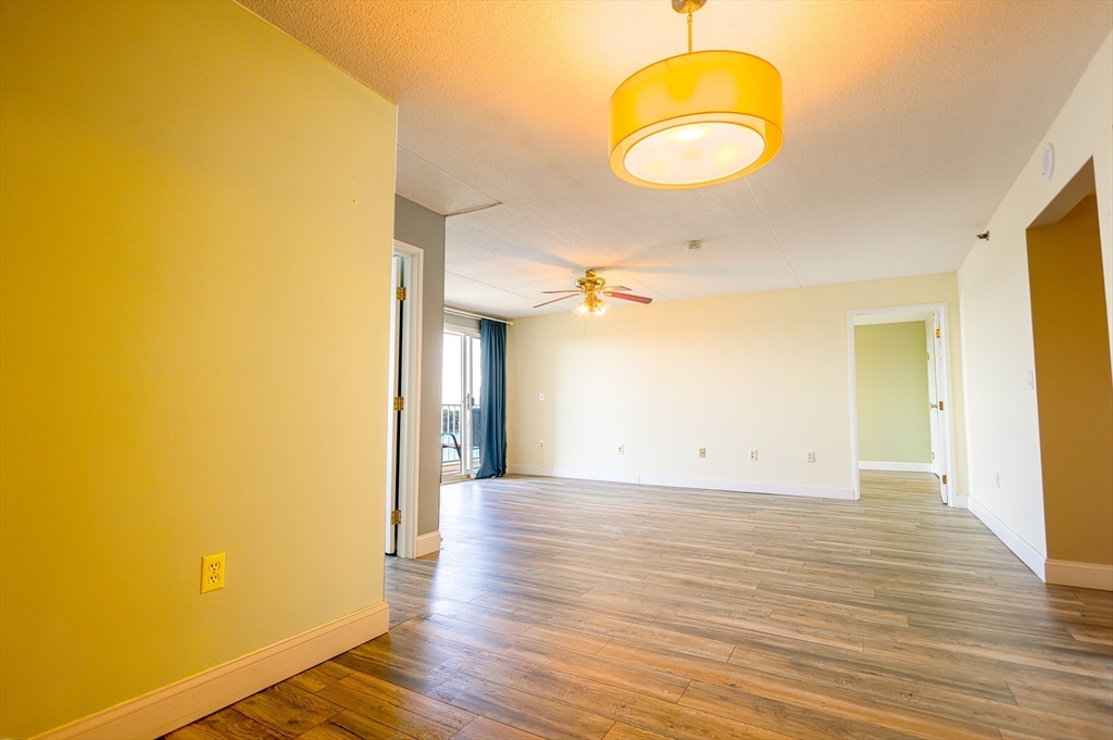 200 Cove Way # 1002 Property Photo 26
