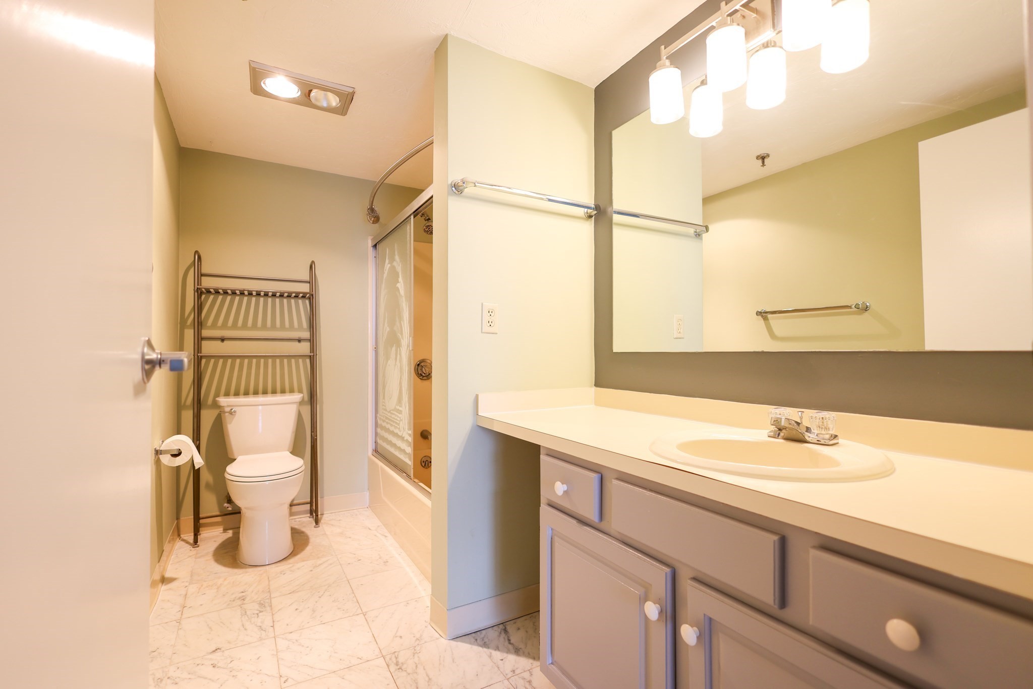 200 Cove Way # 1002 Property Photo 27