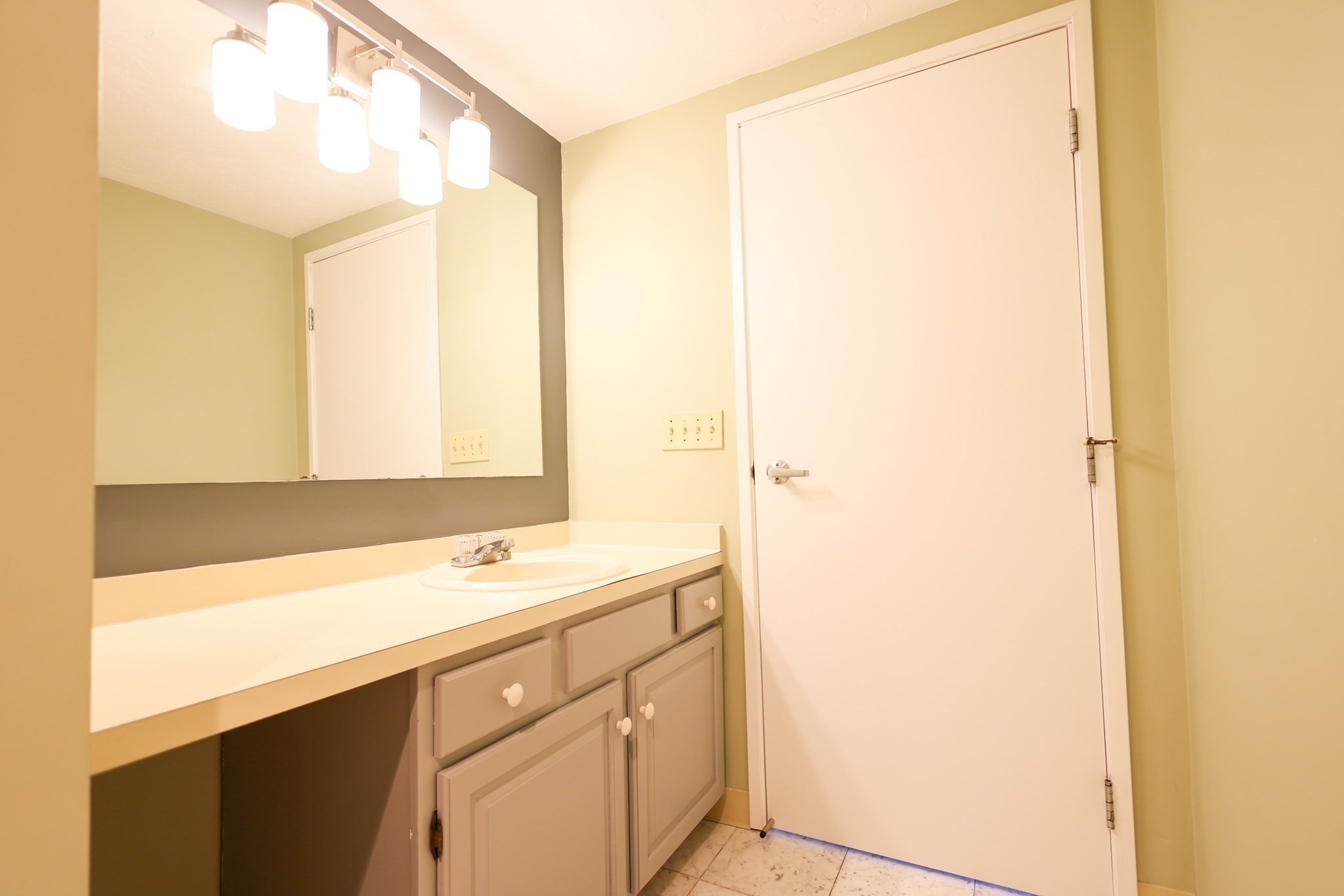 200 Cove Way # 1002 Property Photo 28