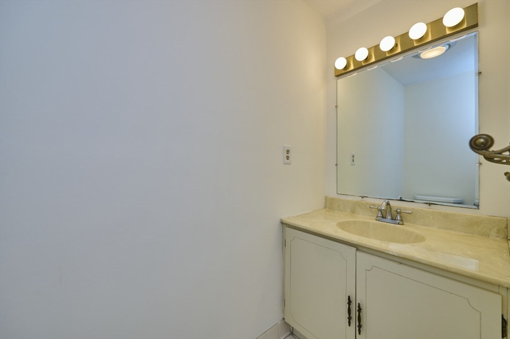 9 Circuit Ln # 9 Property Photo 11