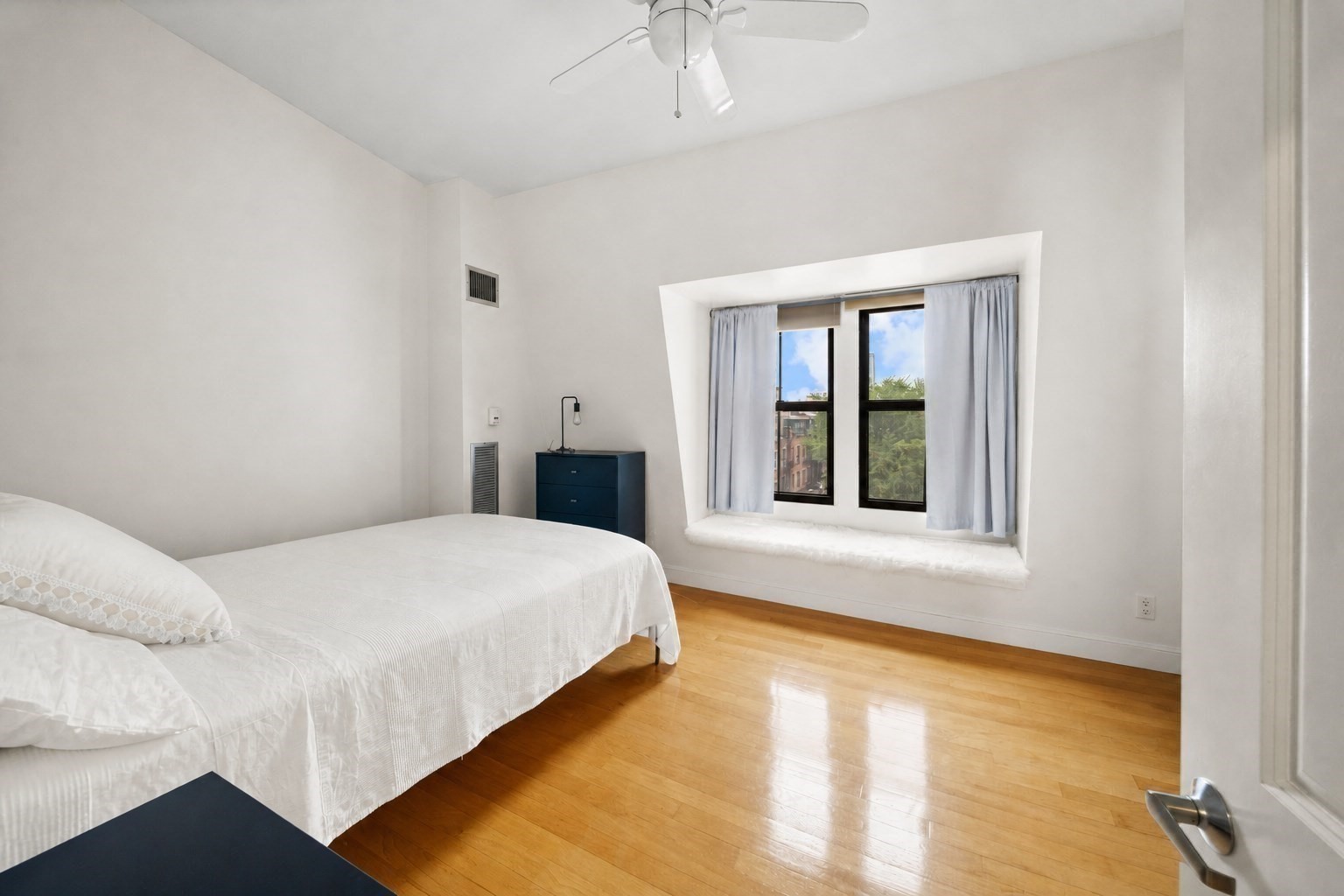 1723 Washington Street # 505 Property Photo 13