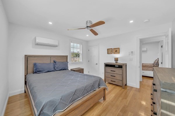 35 Holbrook Ave Property Photo 15