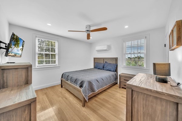 35 Holbrook Ave Property Photo 16