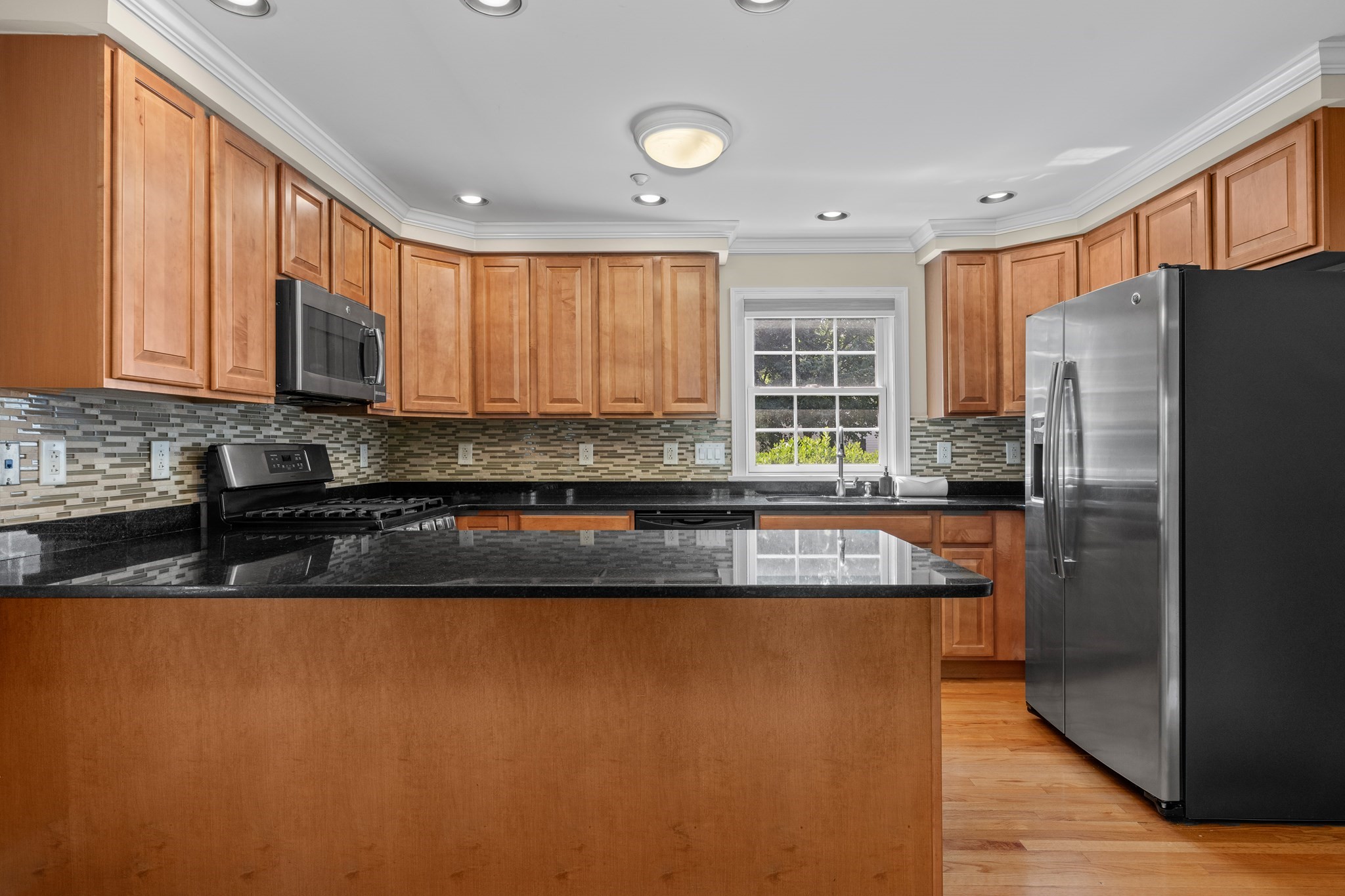 7 Dewey Street # 4 Property Photo 2