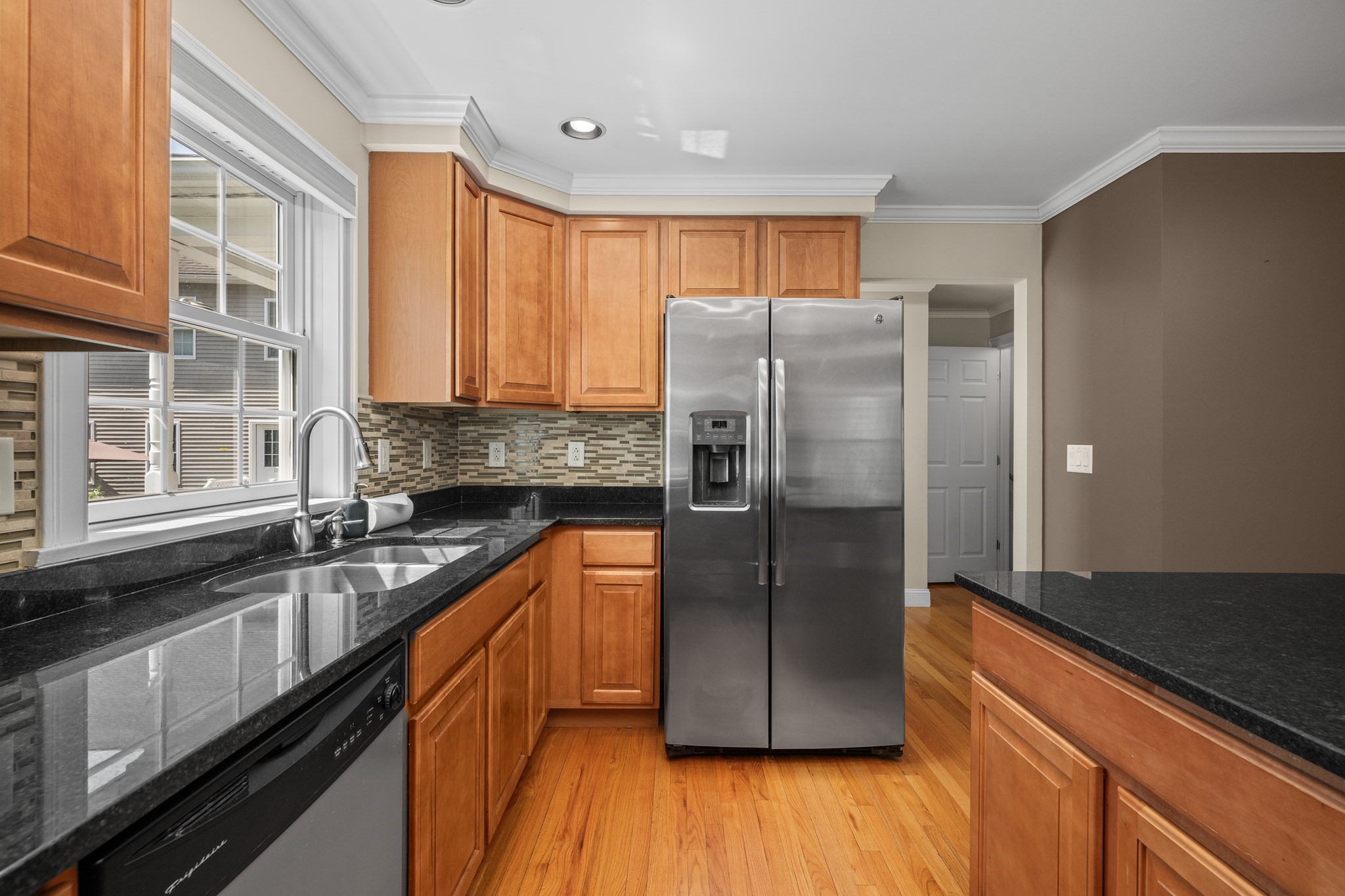 7 Dewey Street # 4 Property Photo 5