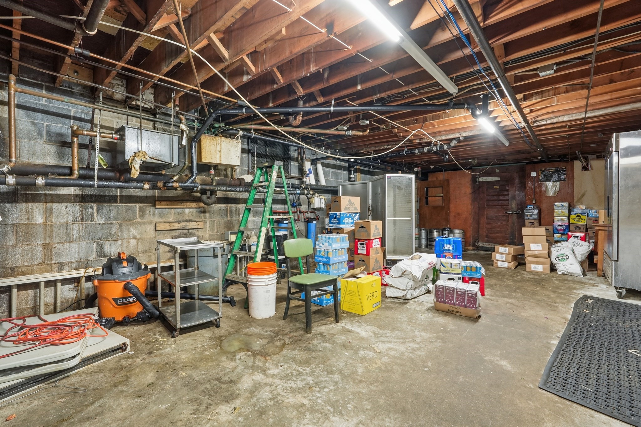 1426-1428 Center St Property Photo 20