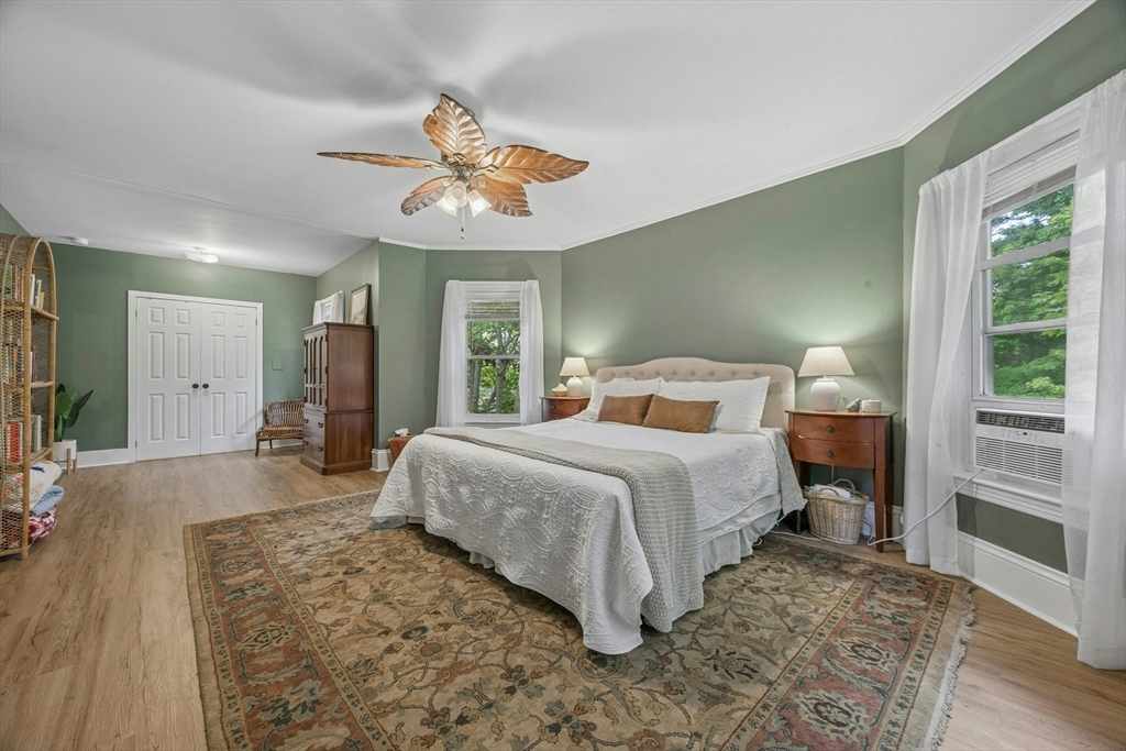 32 Winter Street Property Photo 22