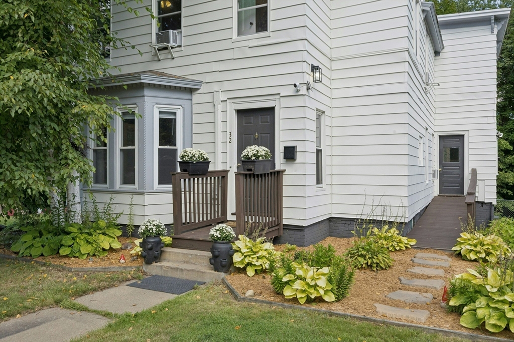32 Winter Street Property Photo 35