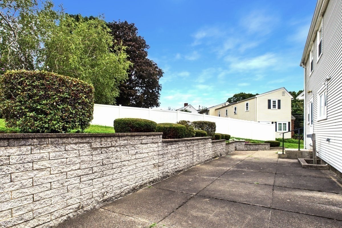30 Manor Road Property Photo 7