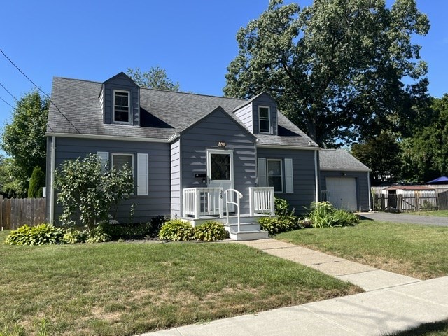 28 Superior Ave Property Photo 1