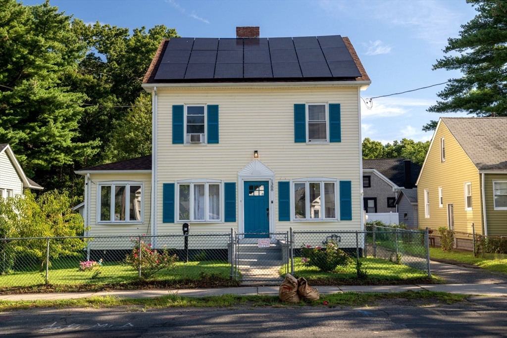 1388 Bay St Property Photo 1