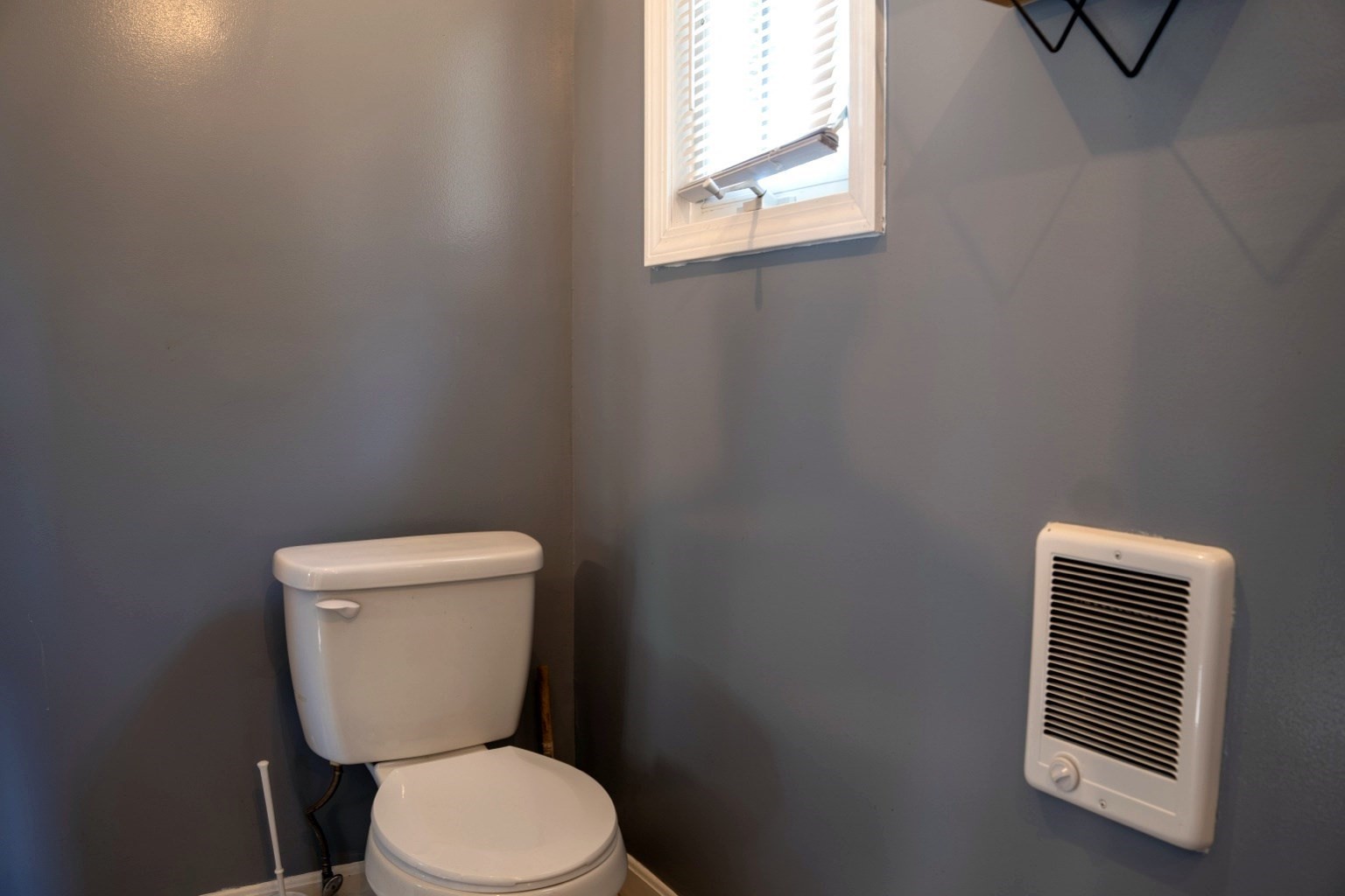 1388 Bay St Property Photo 22