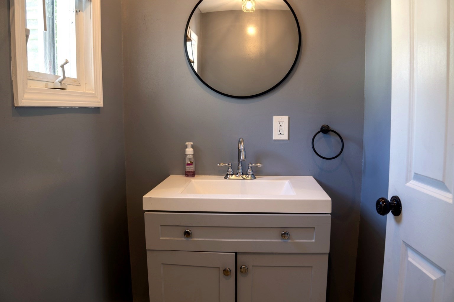 1388 Bay St Property Photo 23