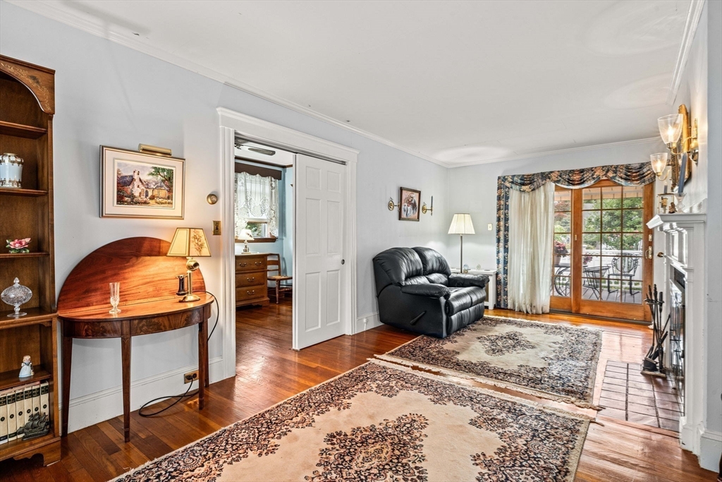 3 Roosevelt Road Property Photo 15