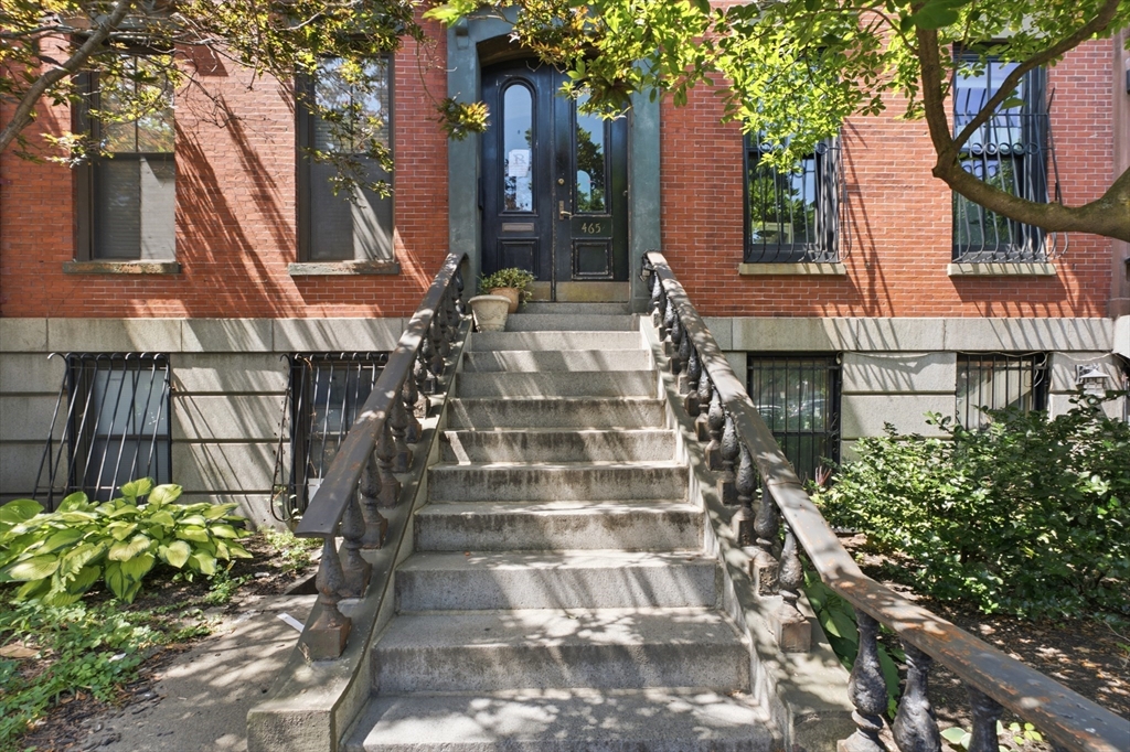 465 Massachusetts Ave # 4 Property Photo 1