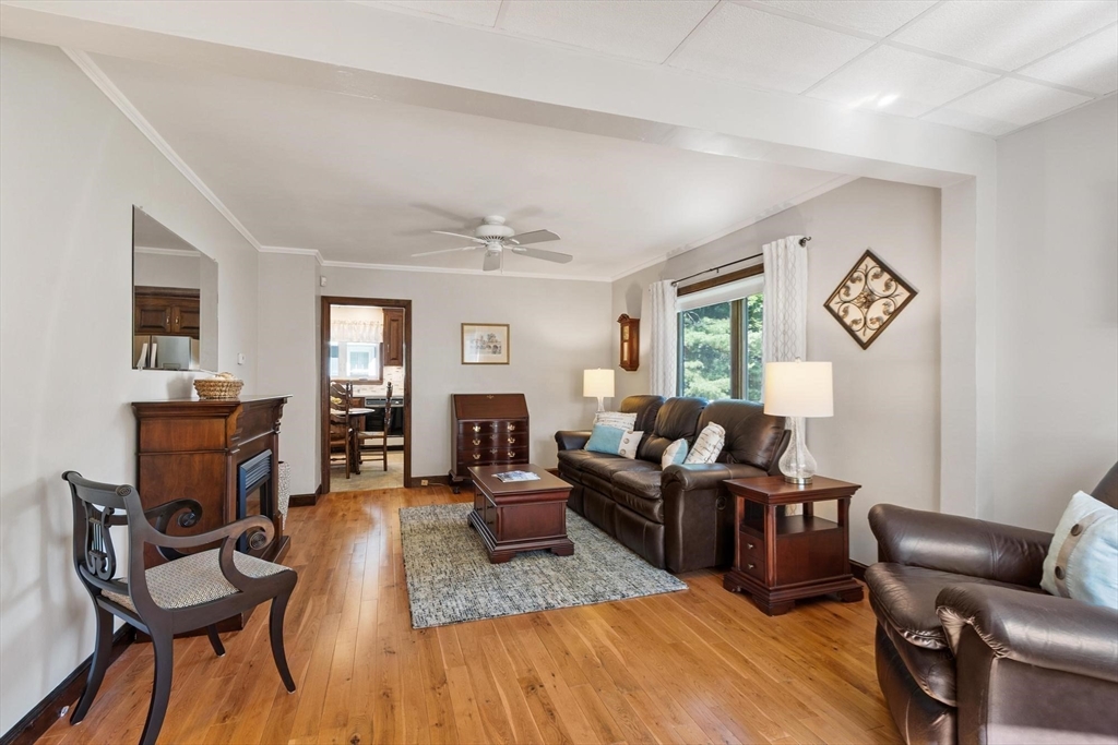 12 Williams Street Property Photo 4