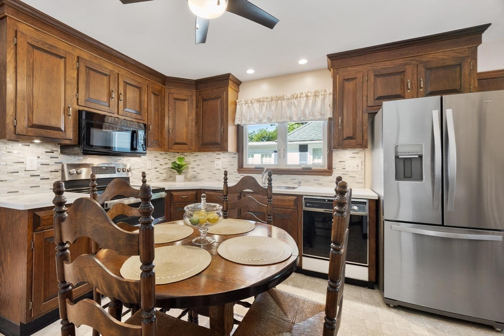 12 Williams Street Property Photo 6