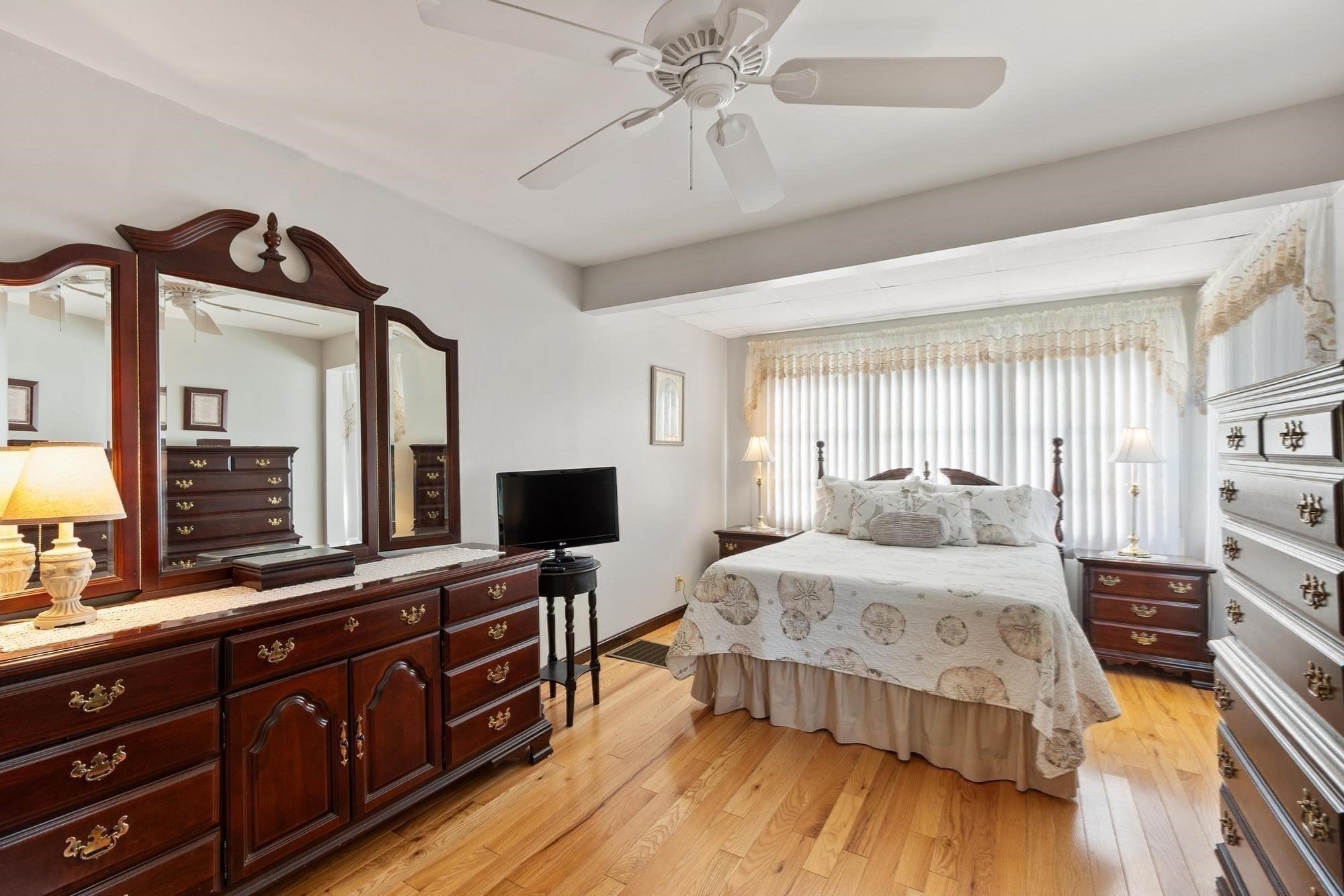 12 Williams Street Property Photo 8