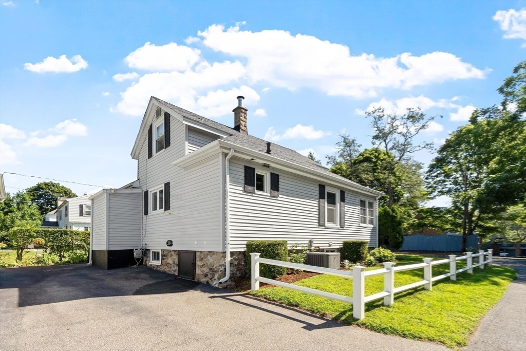 12 Williams Street Property Photo 17