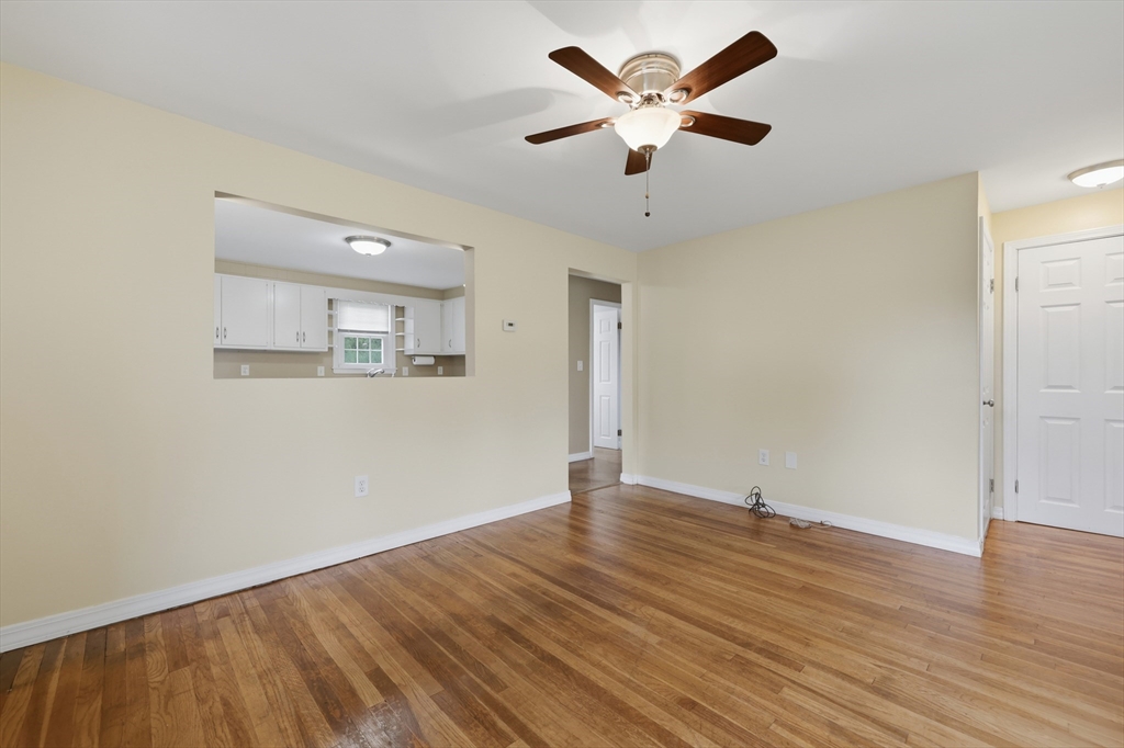51 Lee Ave. Property Photo 11