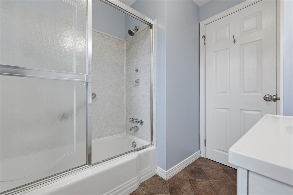 51 Lee Ave. Property Photo 21