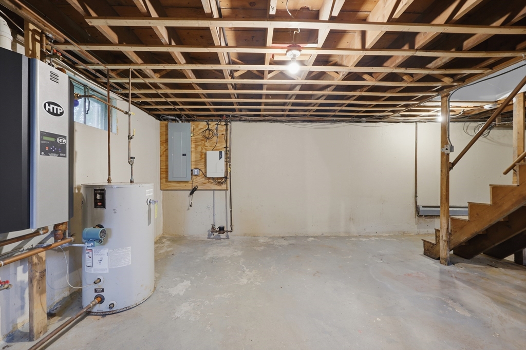 51 Lee Ave. Property Photo 26