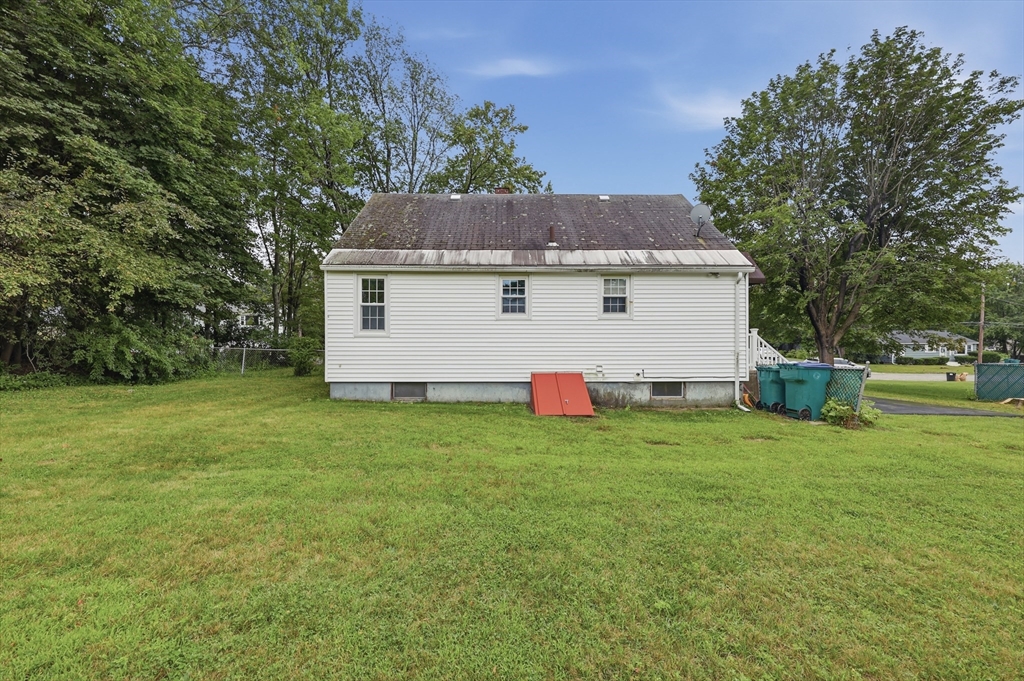 51 Lee Ave. Property Photo 31